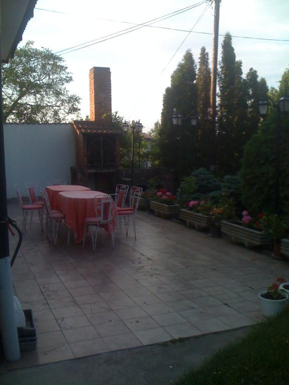 Ilona Panzio Hotel Балатонлеле Екстериор снимка