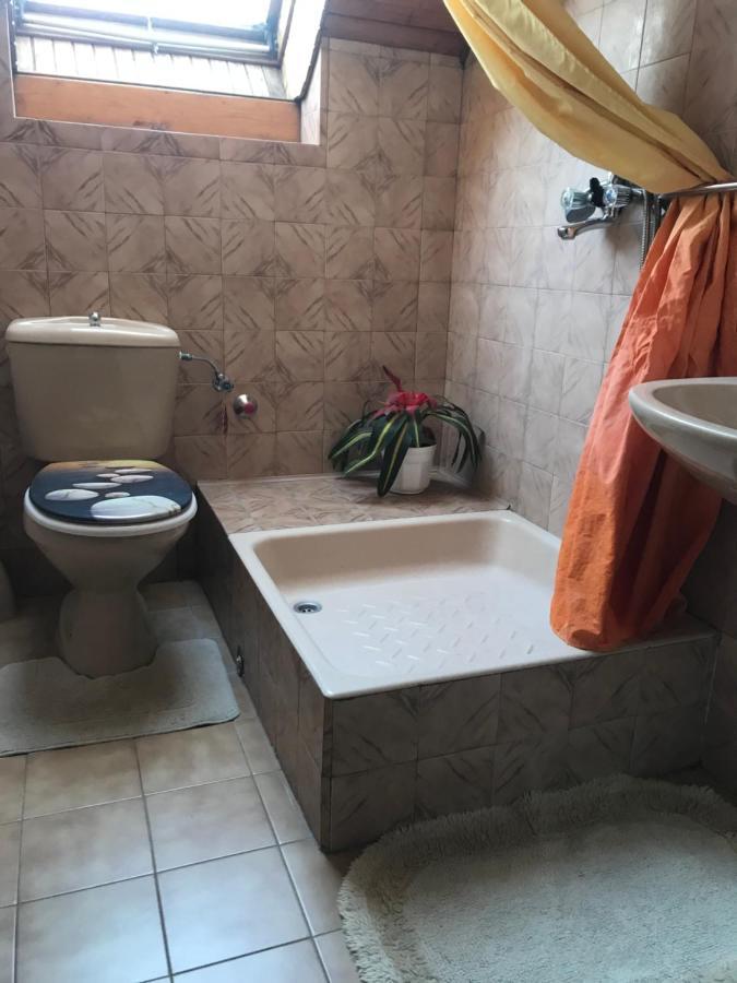 Ilona Panzio Hotel Балатонлеле Екстериор снимка